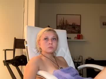 sexylittlekitten3x2 chaturbate