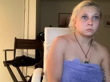 sexylittlekitten3x2 chaturbate