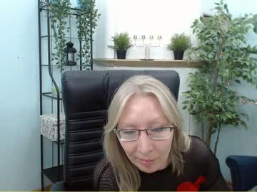 sharon_lil chaturbate