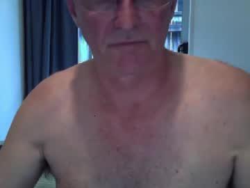 simons002 chaturbate