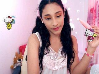 SkinnyHotBby bongacams