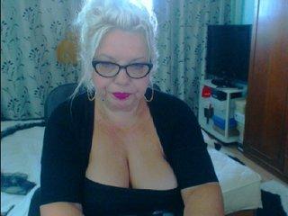 SonyaHotMilf bongacams