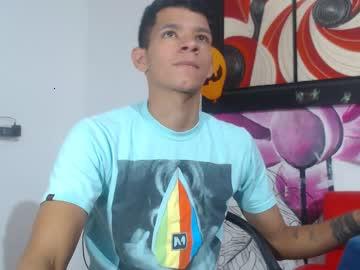 tomhot_18 chaturbate