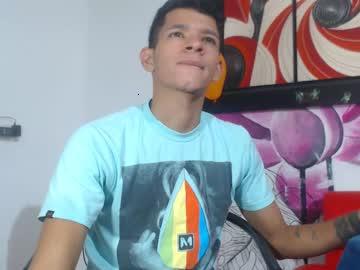 tomhot_18 chaturbate