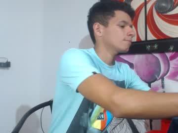 tomhot_18 chaturbate