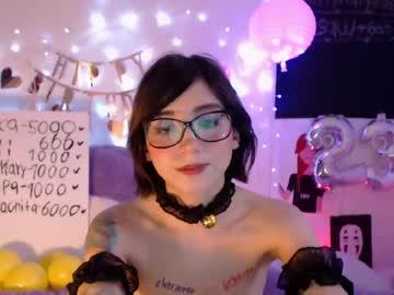 valkitty_mont chaturbate