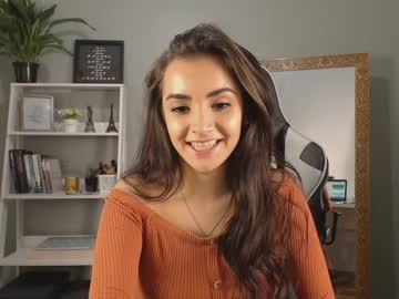 wildkitten23 chaturbate