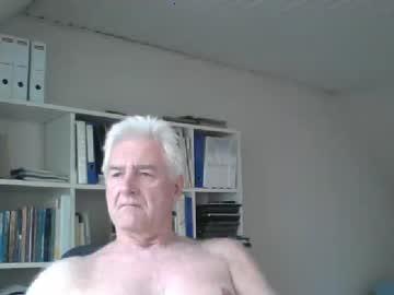 xibit1 chaturbate